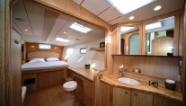 PERLE NOIRE Cabin